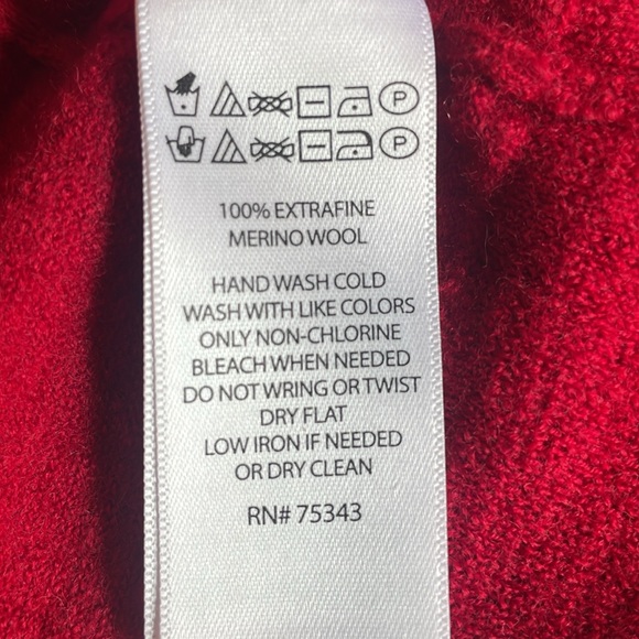 Tahari 100% Merino Wool Long Sleeve Crew Neck Sweater - Picture 11 of 11